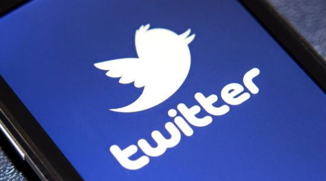 Antonio Banderas, el vestido dorado y la solidaridad con París marcaron Twitter en 2015