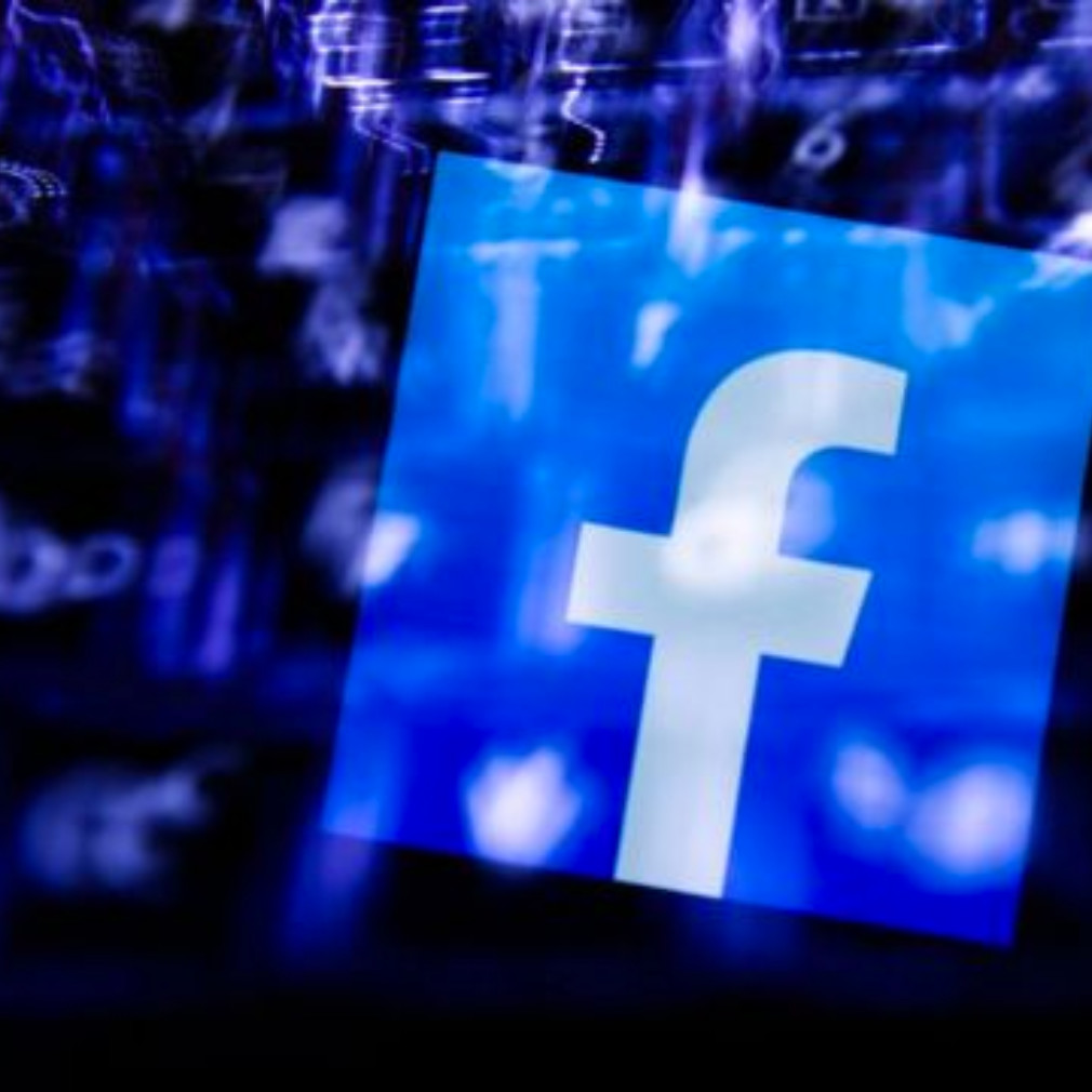 Facebook trae a España la nueva opción de género, más allá de hombre o mujer