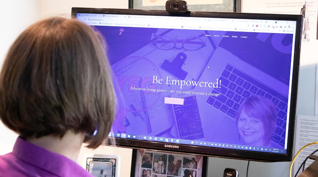 Cámara del ordenador: ¿por qué aconsejan taparla si no se usa?