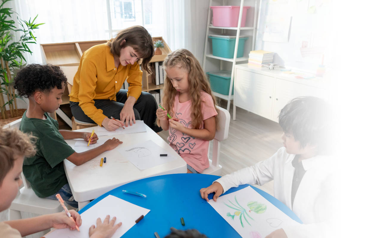 Portafolio /&nbsp;Imagen corporativa&nbsp;/&nbsp;Corporación de La Mano