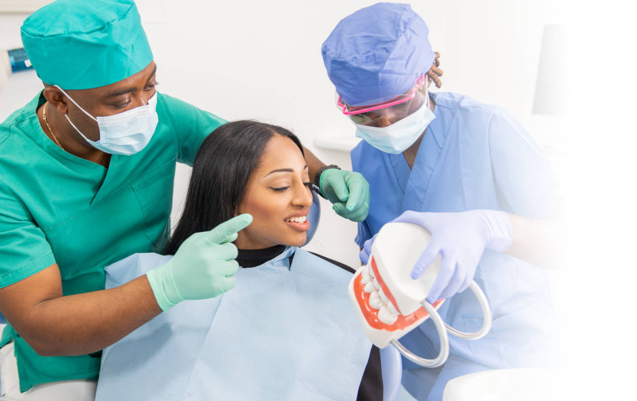 Portafolio /&nbsp;Imagen corporativa&nbsp;/&nbsp;Omar Ramirez Odontlogía