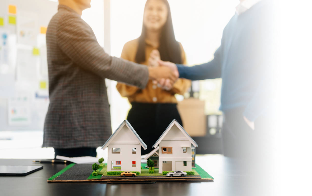 Portafolio /&nbsp;Imagen corporativa&nbsp;/&nbsp;Uriventas Inmobiliaria