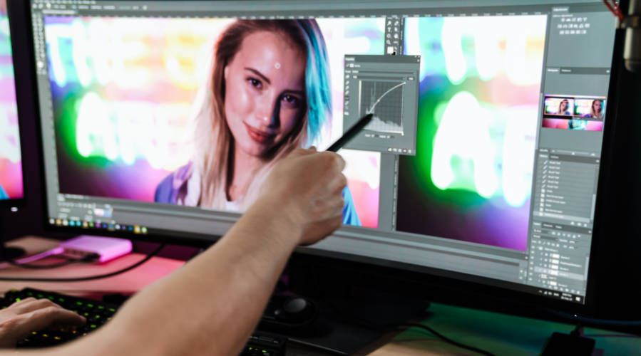 ¿Por qué aprender Photoshop e Illustrator es clave para el marketing digital?