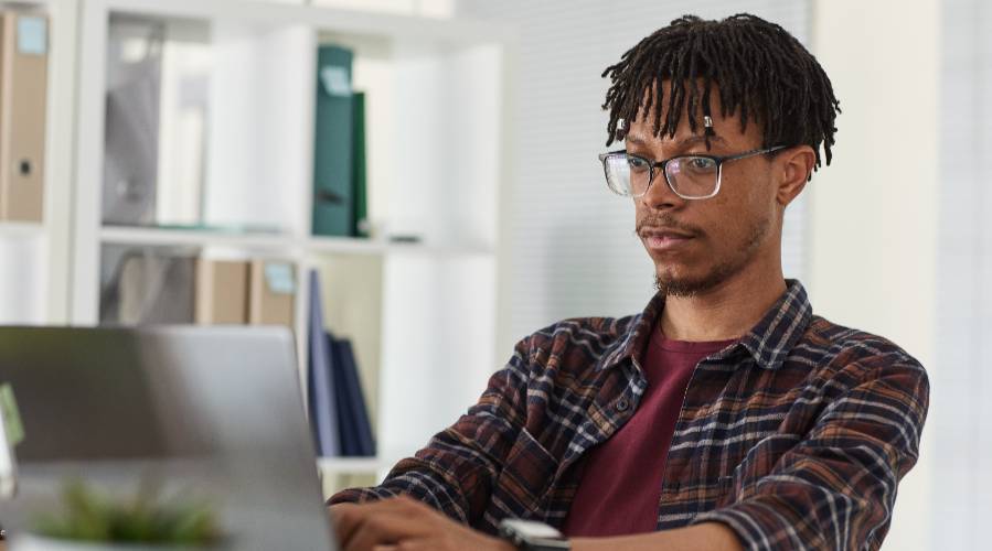 Illustrator desde cero: crea diseños profesionales sin ser diseñador