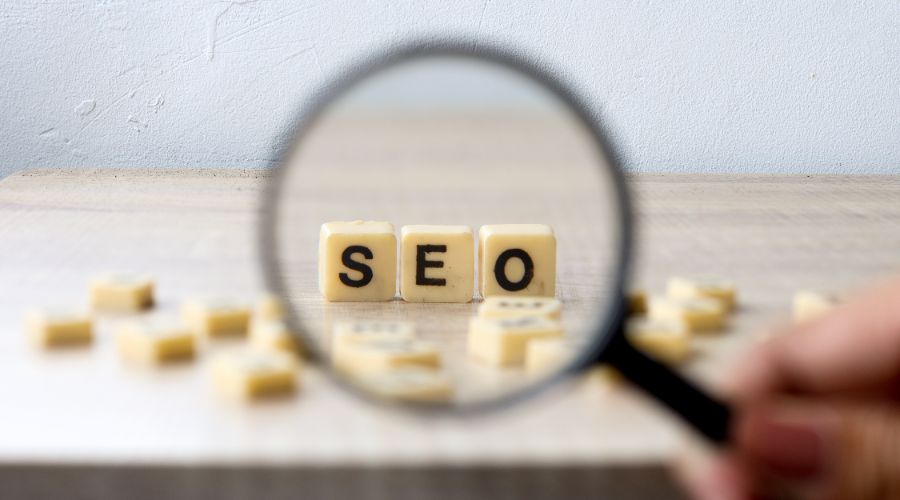 SEO local: cómo aparecer primero cuando buscan tu negocio en la ciudad