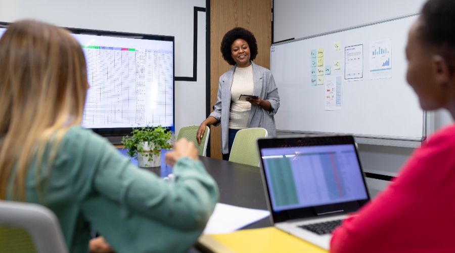 Capacitar a tu equipo en ofimática puede duplicar su productividad